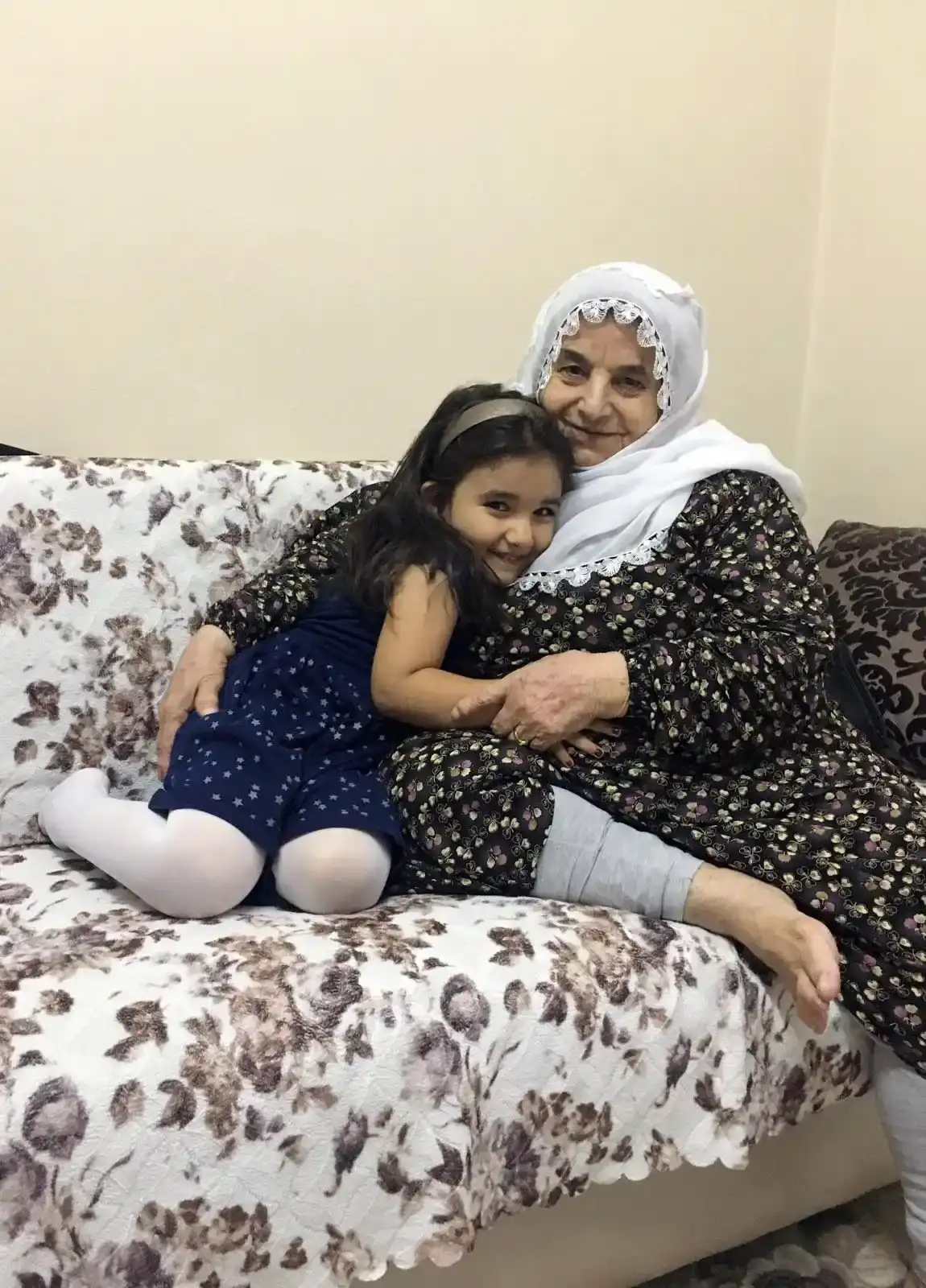 Adıyaman'a Uğurladığı Ailesinden Geriye Sadece Fotoğraflar Kaldı 1